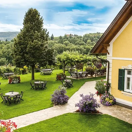 Weinquartier Pichler-schober Alojamento de Acomodação e Pequeno-almoço 4*