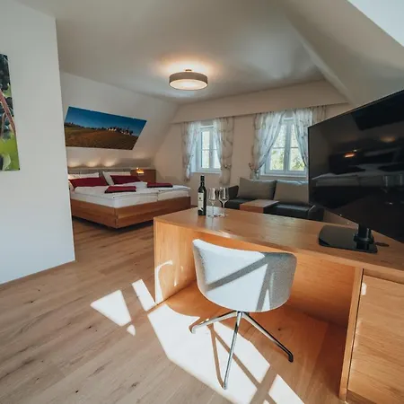 Weinquartier Pichler-schober Bed and Breakfast