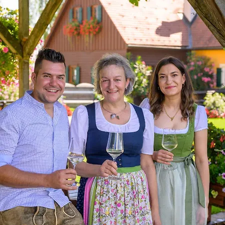 Weinquartier Pichler-schober Bed & Breakfast 4*